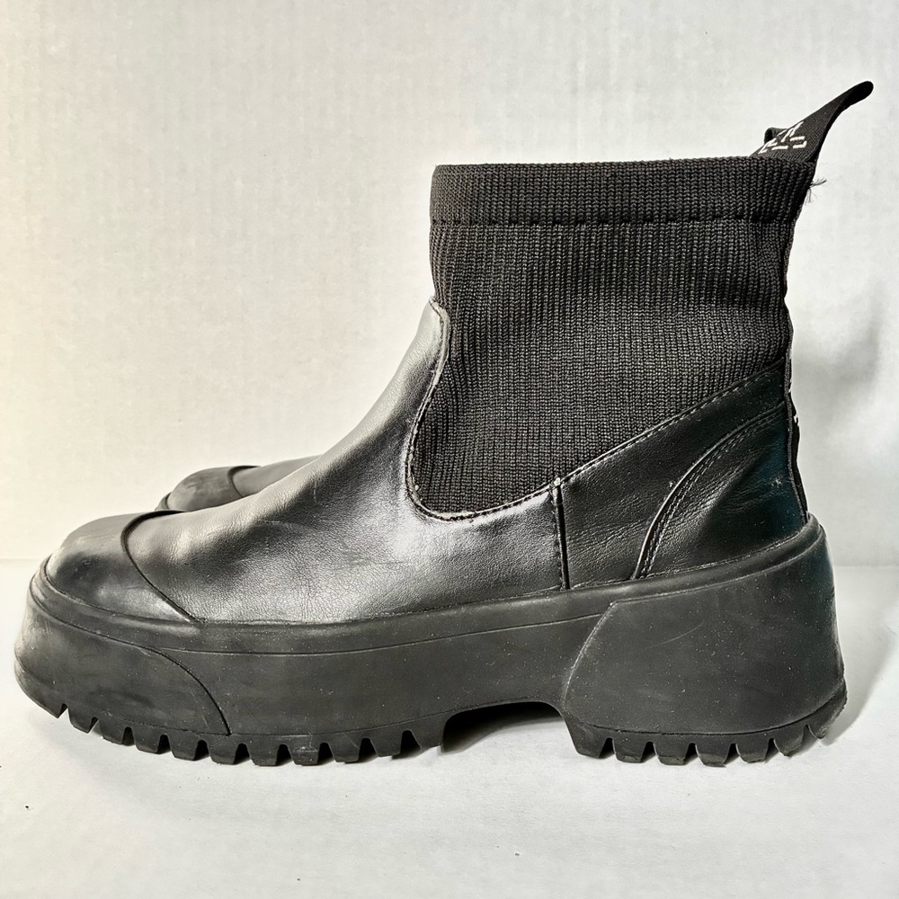 Chunky Platform Chelsea Boot Lug Sole EU 36 US 6